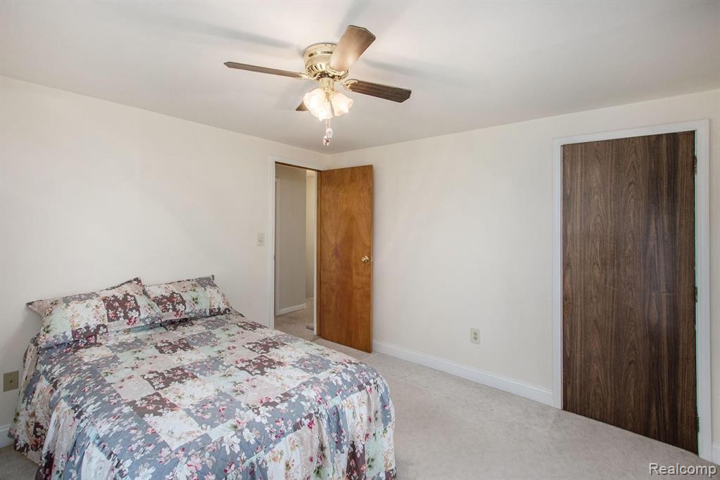 9585 Division Road Casco, MI 48064 - Photo 18 of 30