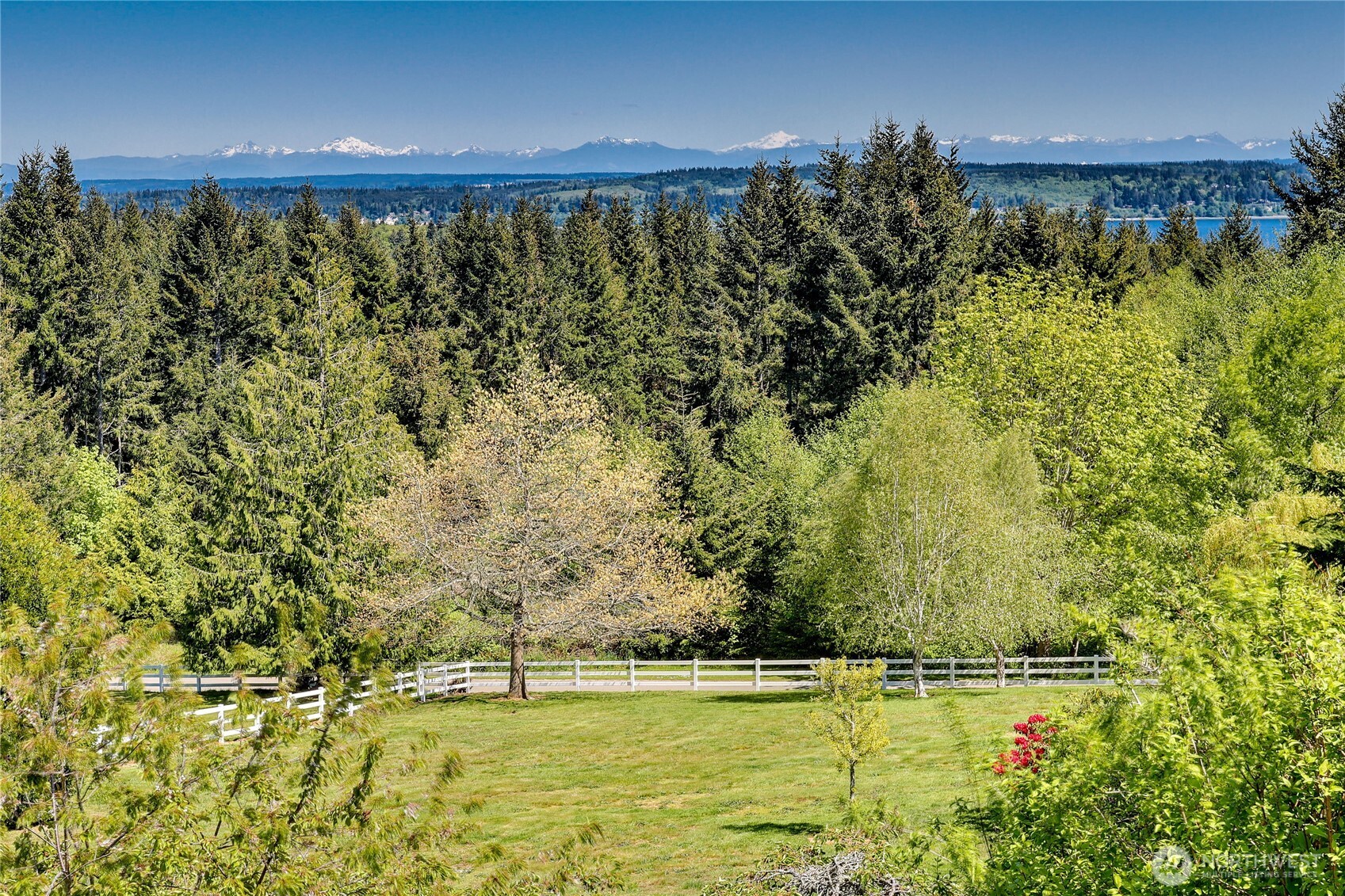 124 Hoods View Court Port Ludlow, WA 98365 - Photo 7 of 39