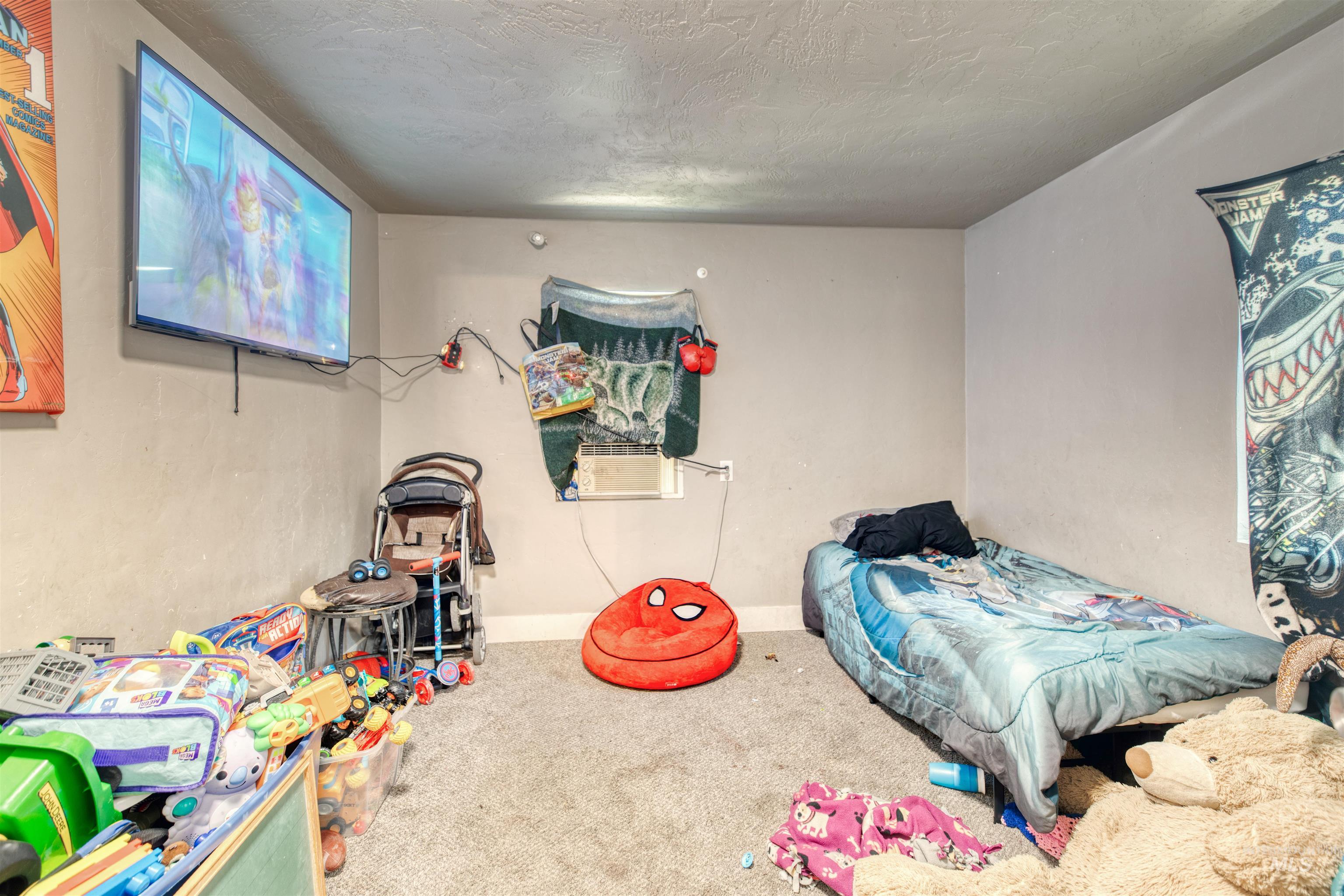106 East Main Street Nyssa, OR 97913 - Photo 23 of 32 Bedroom with carpet flooring and cooling unit