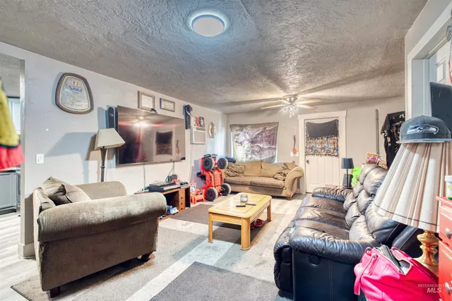 $450,000 | 106 East Main Street, Nyssa, OR 97913