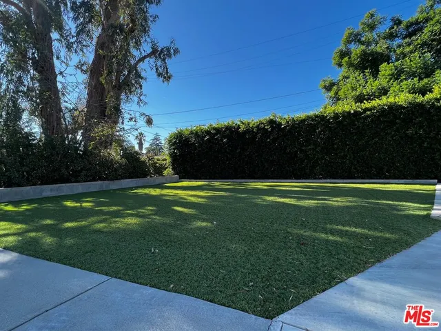a view of a golf course