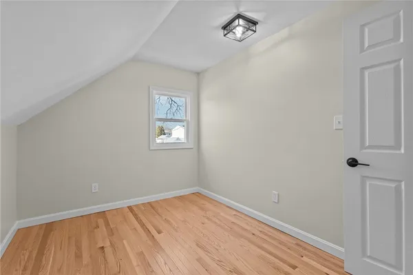 $469,900 | 176 Horse Neck Road, Warwick, RI 02889