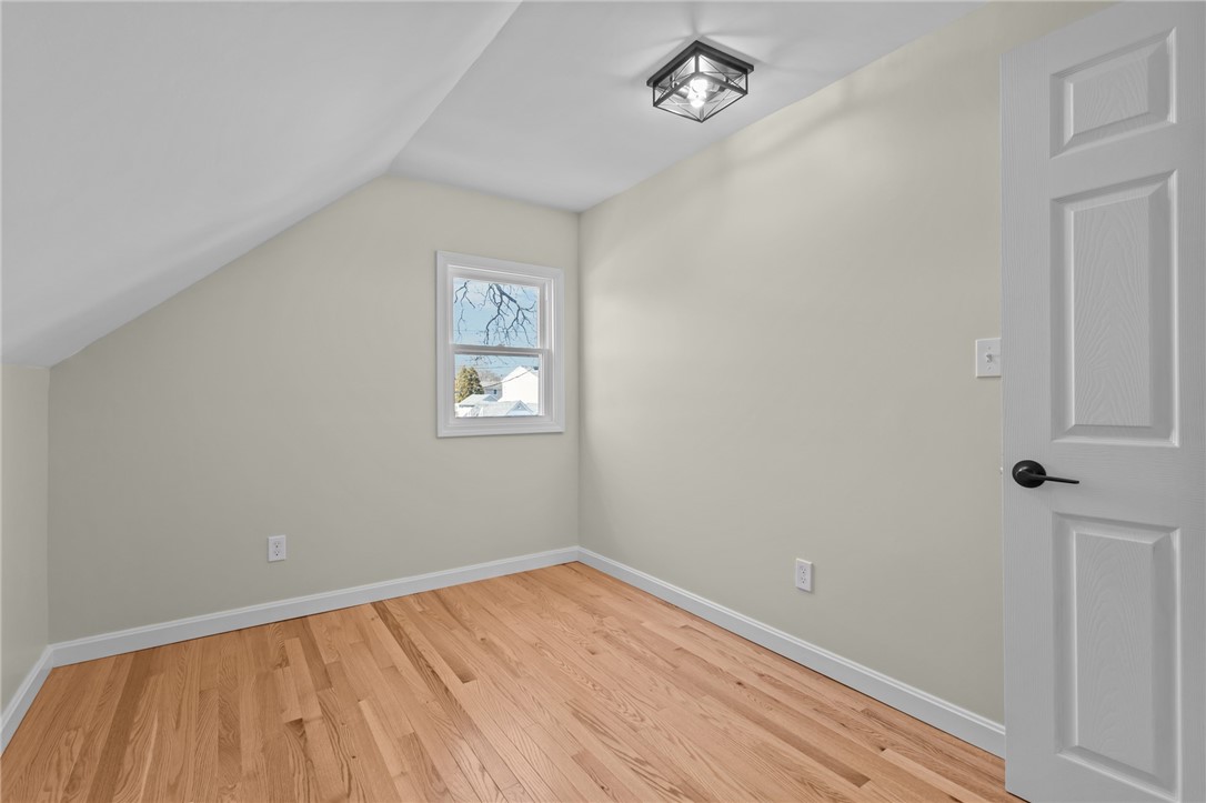 176 Horse Neck Road Warwick, RI 02889 - Photo 23 of 37