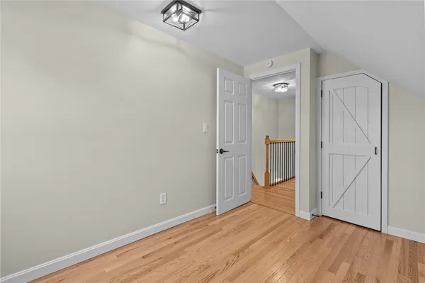 $469,900 | 176 Horse Neck Road, Warwick, RI 02889