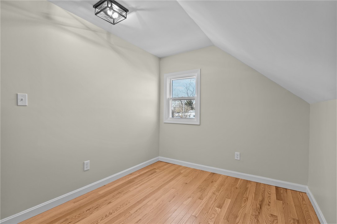 176 Horse Neck Road Warwick, RI 02889 - Photo 25 of 37