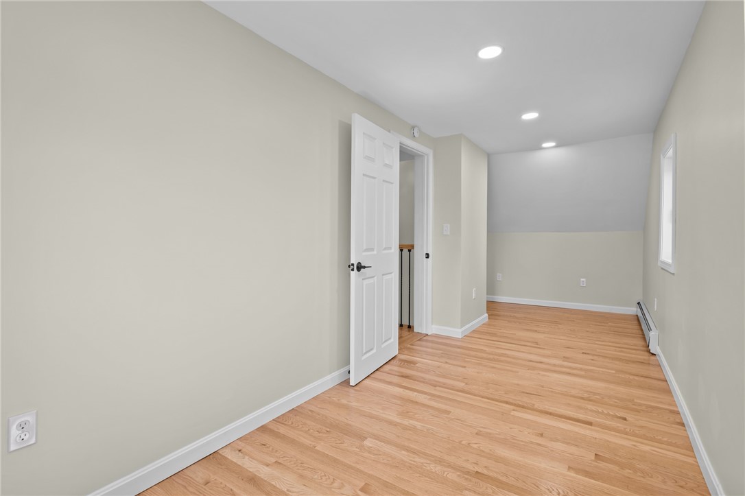 176 Horse Neck Road Warwick, RI 02889 - Photo 28 of 37