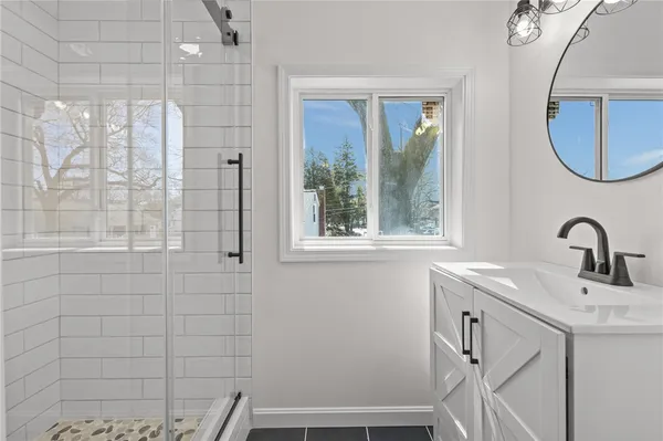 $469,900 | 176 Horse Neck Road, Warwick, RI 02889