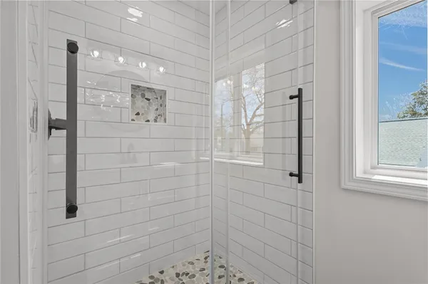 $469,900 | 176 Horse Neck Road, Warwick, RI 02889