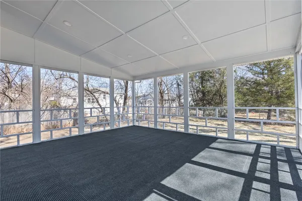 $469,900 | 176 Horse Neck Road, Warwick, RI 02889