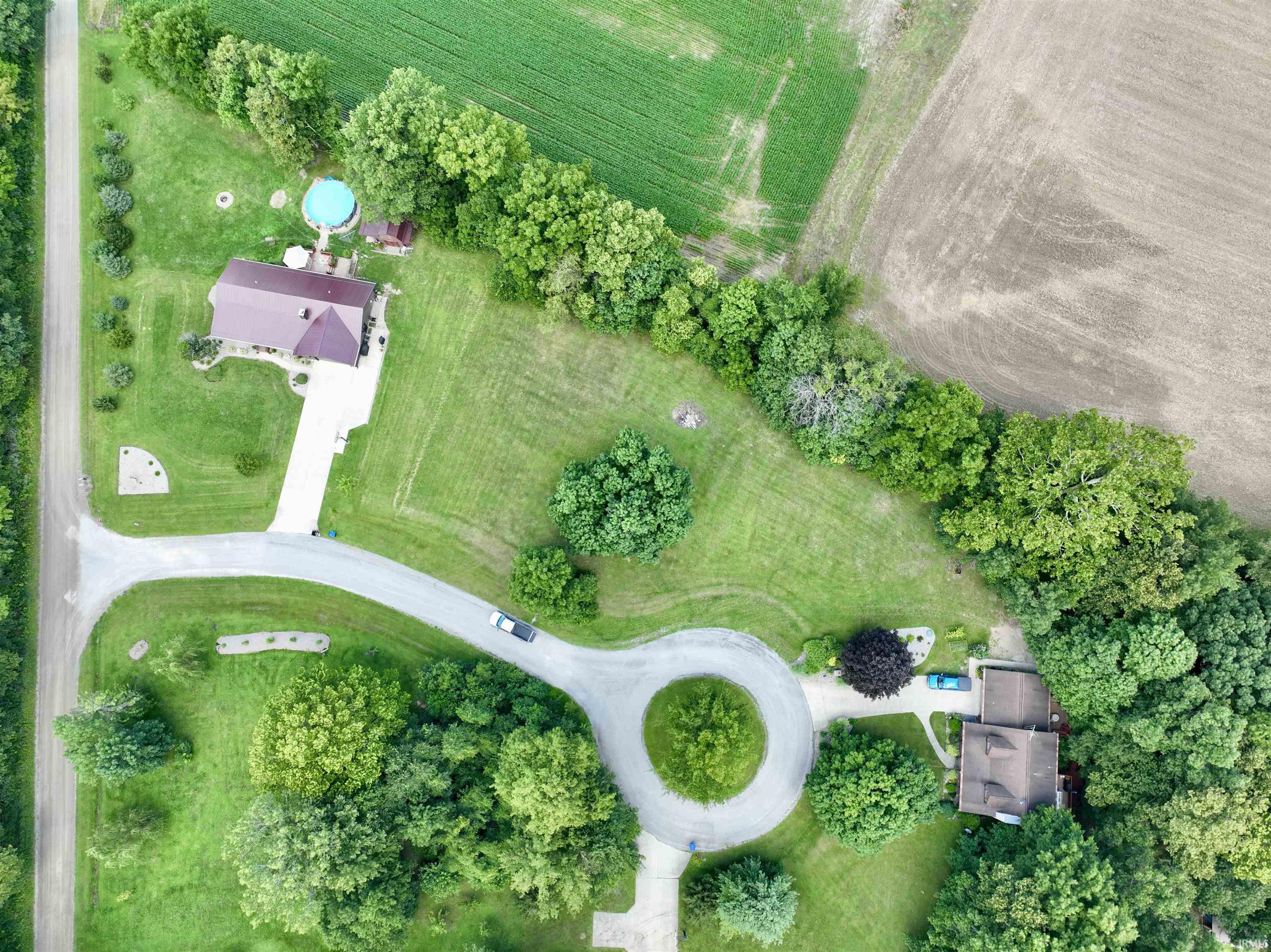 6711 Cedar Garrett, IN 46738 - Photo 5 of 23