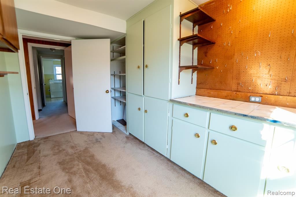 1041 Rock Spring Road Bloomfield Hills, MI 48304 - Photo 42 of 55