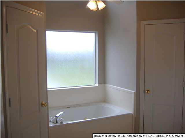 16348 Jay Road Prairieville, LA 70769 - Photo 8 of 13 Gallery Image 8