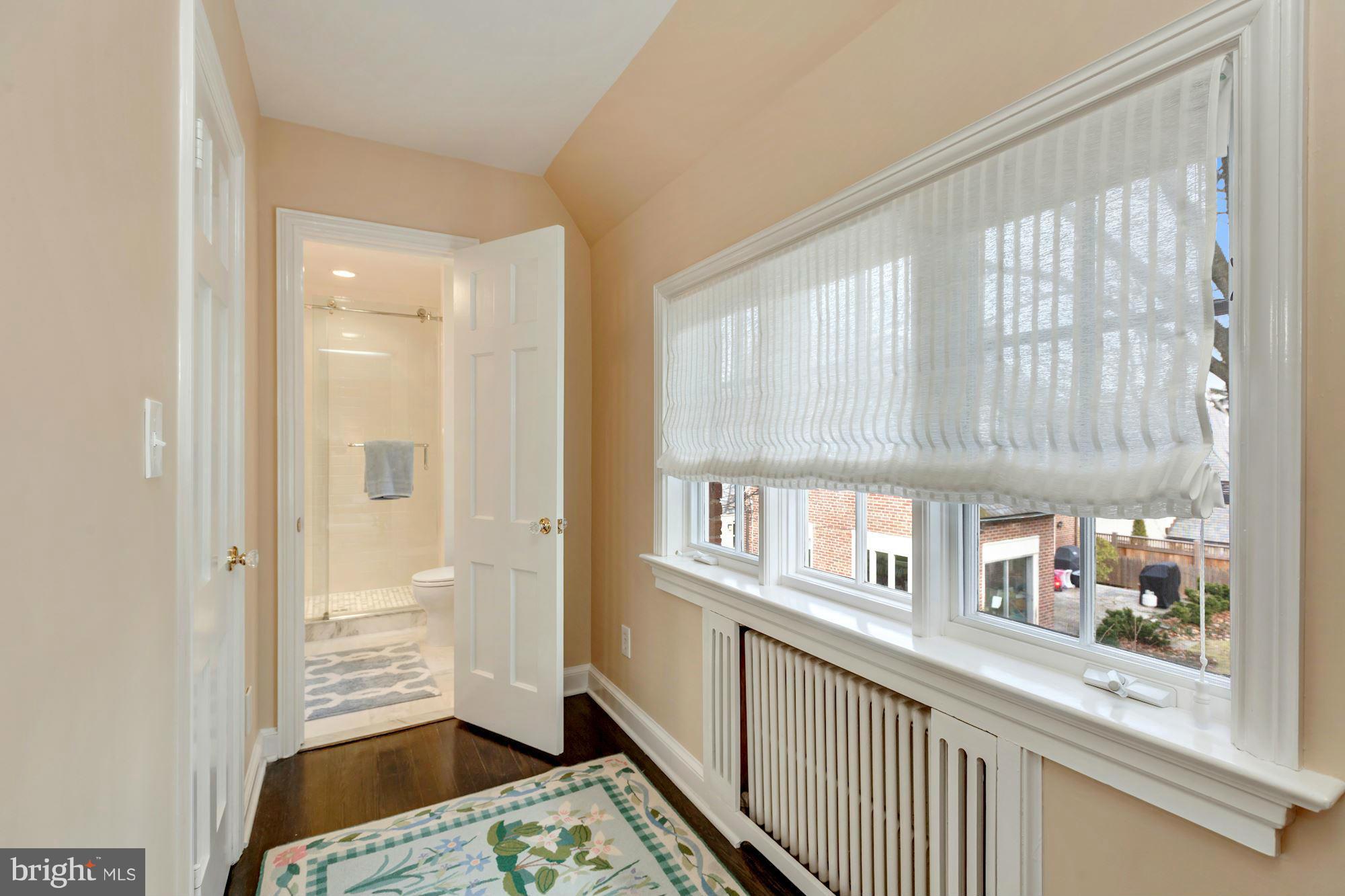 4107 Fordham Road Northwest Washington, DC 20016 - Photo 15 of 25 Interior (General)