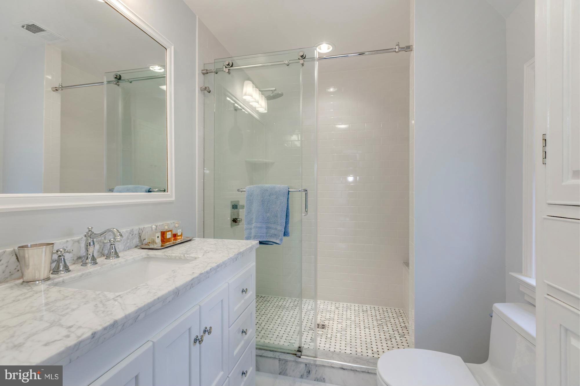 4107 Fordham Road Northwest Washington, DC 20016 - Photo 16 of 25 Bath (Master)