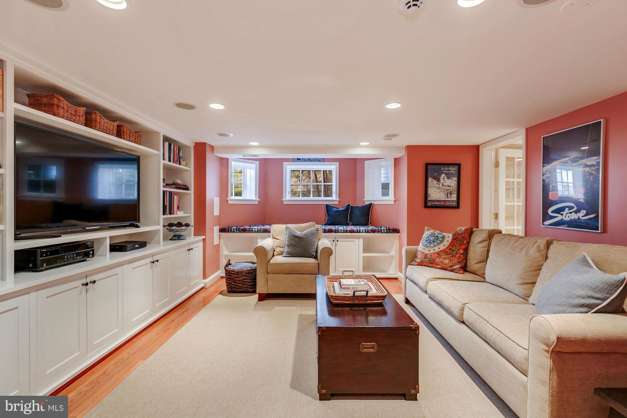 4107 Fordham Road Northwest Washington, DC 20016 - Photo 20 of 25 Family Room
