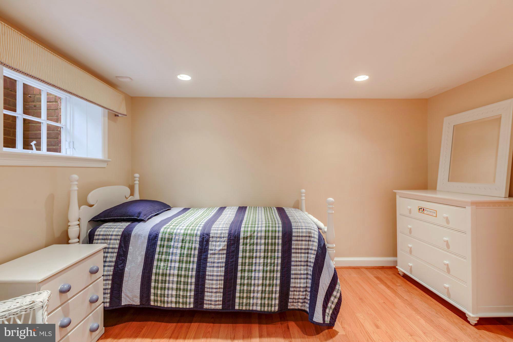 4107 Fordham Road Northwest Washington, DC 20016 - Photo 21 of 25 Interior (General)
