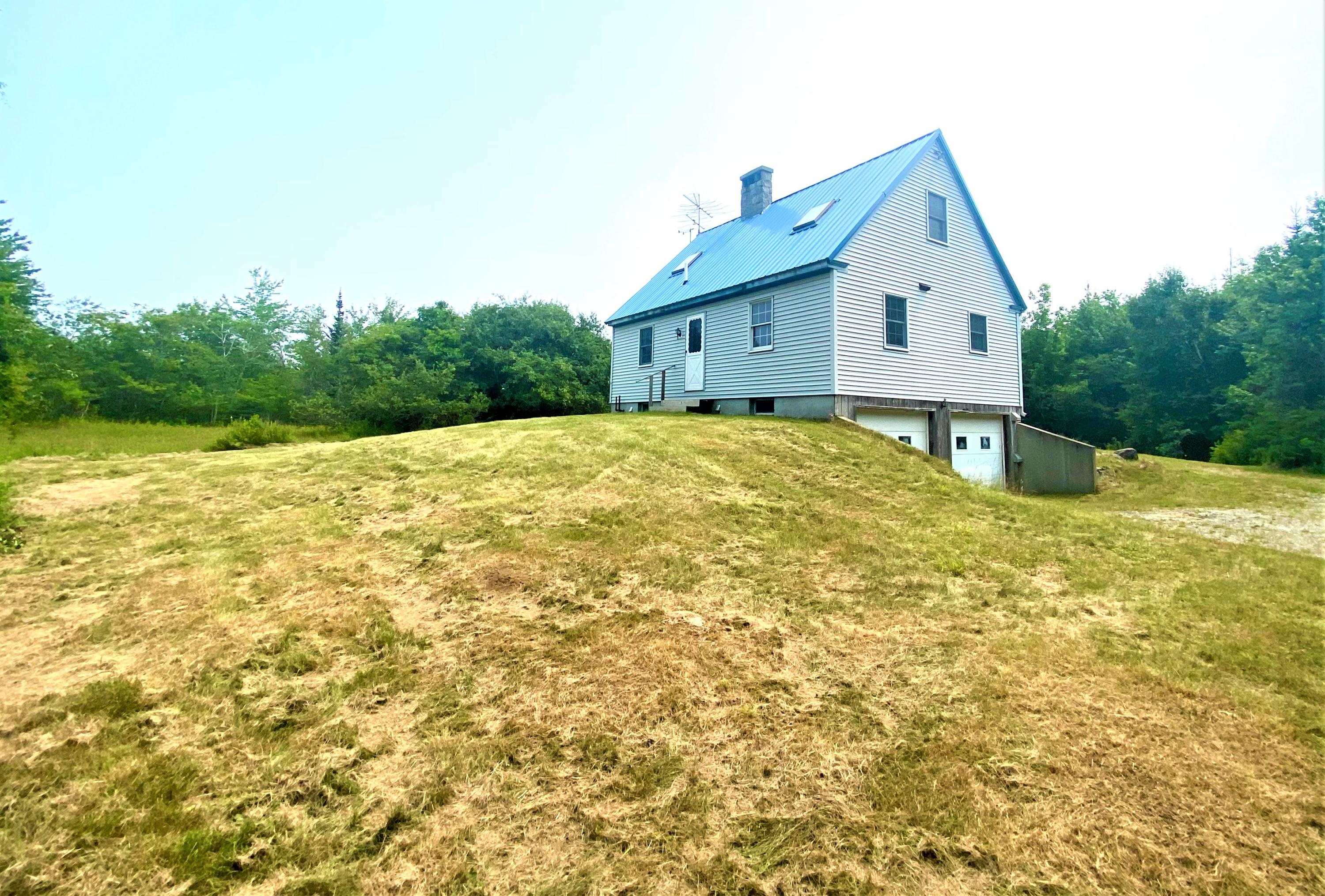 143 Kelleytown Road Bernard, ME 04612 - Photo 6 of 29 IMG-5323