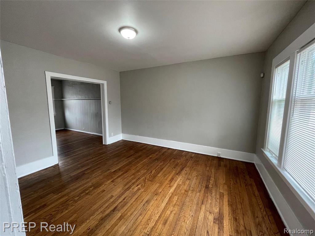 9430 John R Street Detroit, MI 48202 - Photo 3 of 12