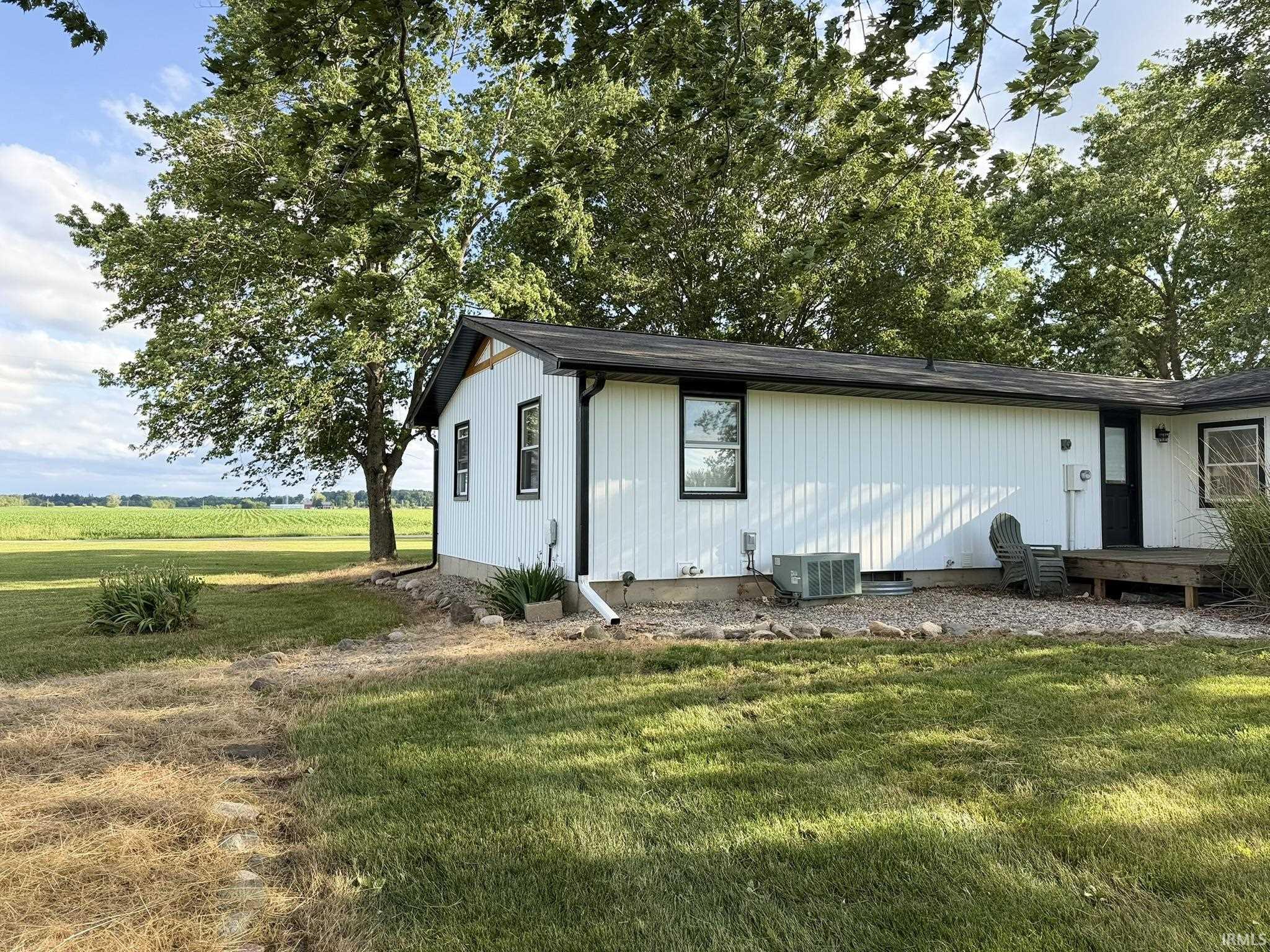 6740 East 700 North Rochester, IN 46975 - Photo 4 of 42