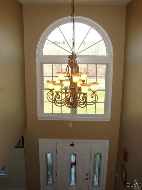 3391 Murphy Road Northampton, PA 18067 - Photo 15 of 22 Formal entranceway