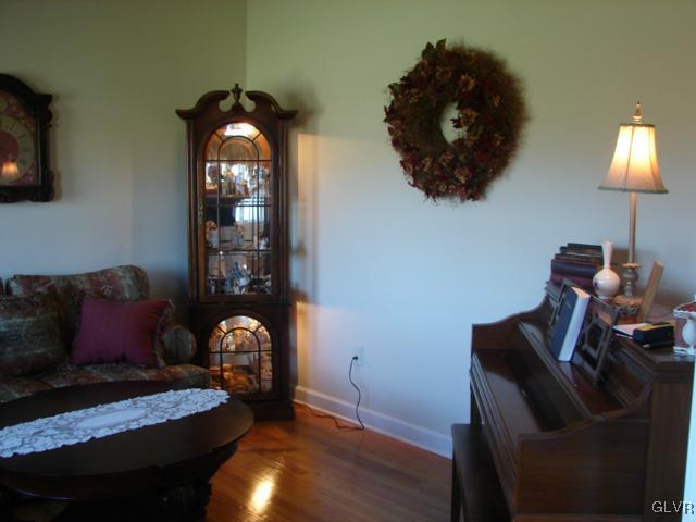 3391 Murphy Road Northampton, PA 18067 - Photo 16 of 22 Formal Living Room