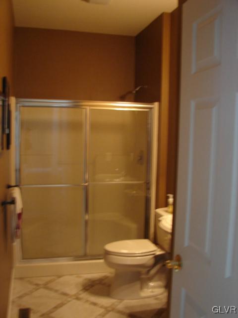 3391 Murphy Road Northampton, PA 18067 - Photo 19 of 22 Full bathroom, 1st Floor