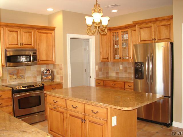3391 Murphy Road Northampton, PA 18067 - Photo 3 of 22 Kitchen