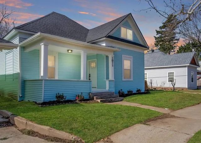 $2,200 | 1011 South Armstrong Avenue, Denison, TX 75020