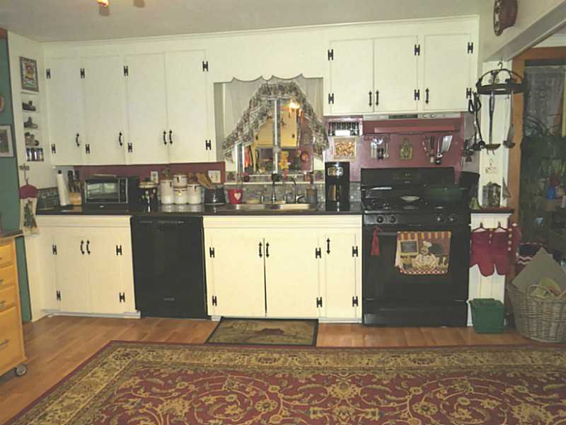 104 Spring Street Hopkinton, RI 02832 - Photo 4 of 18 Kitchen.