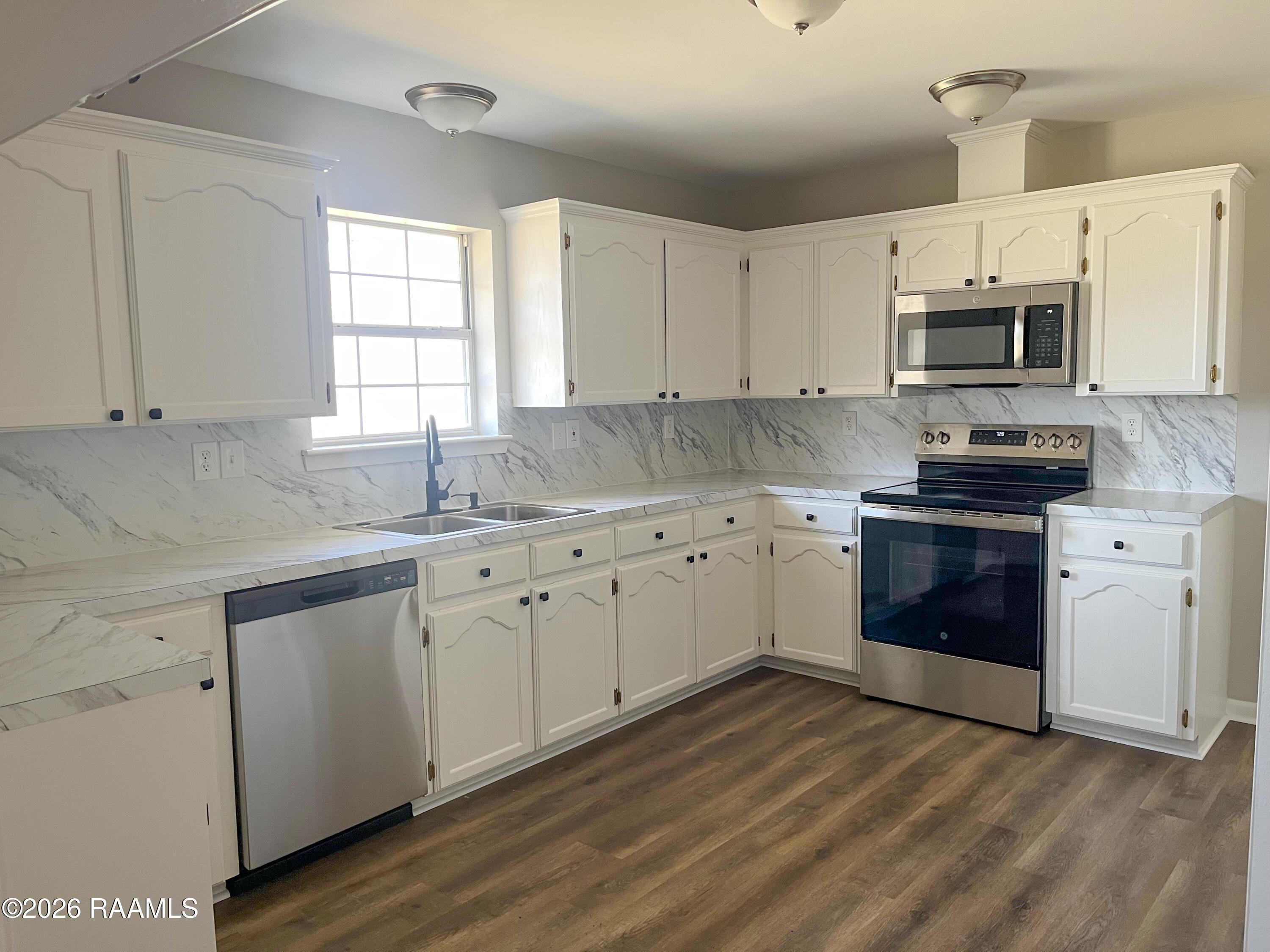 1239 Barras Road Breaux Bridge, LA 70517 - Photo 7 of 18 IMG_5625