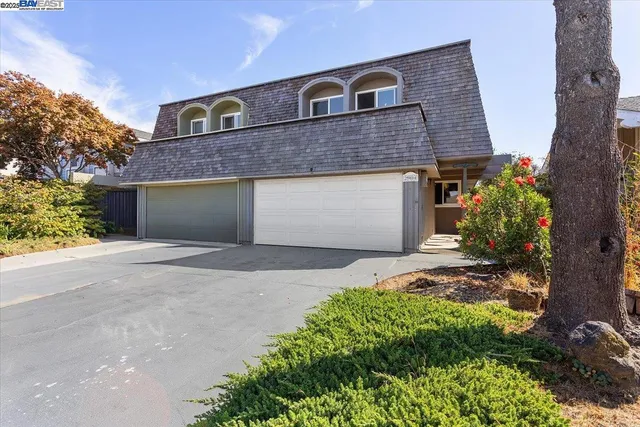 $995,000 | 2904 Bayview Drive, Alameda, CA 94501