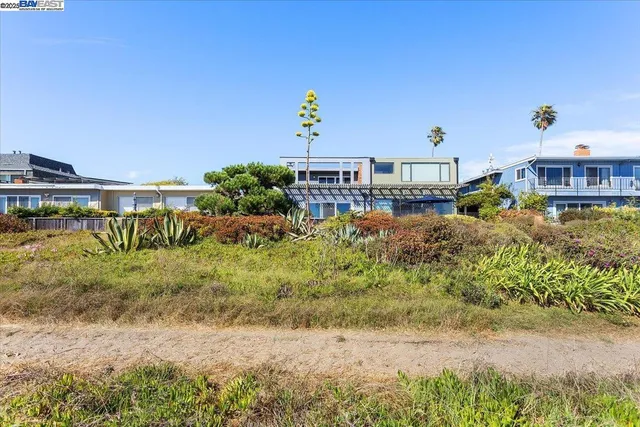 $995,000 | 2904 Bayview Drive, Alameda, CA 94501