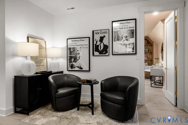 a house view with a outdoor space