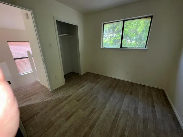 $220,000 | 935 Fairbanks Circle, Duncanville, TX 75137