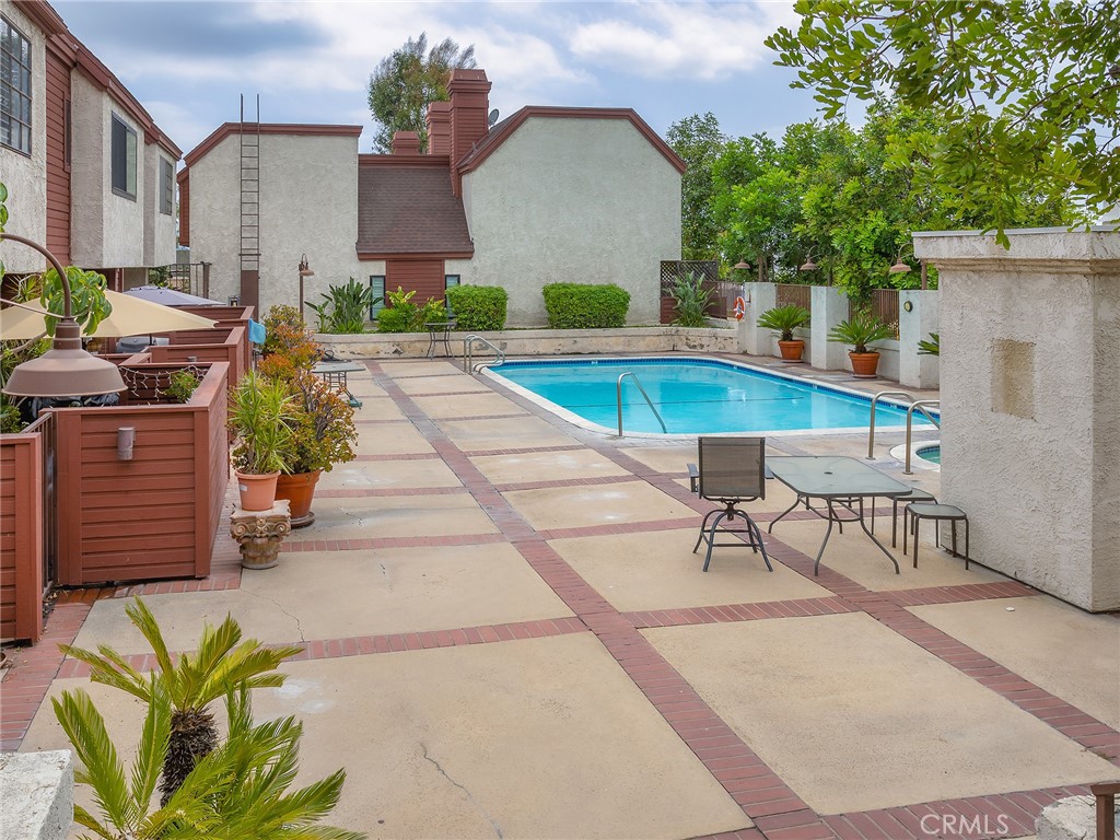 230 Bethany Road, Unit 237 Burbank, CA 91504 - Photo 28 of 43 Pool