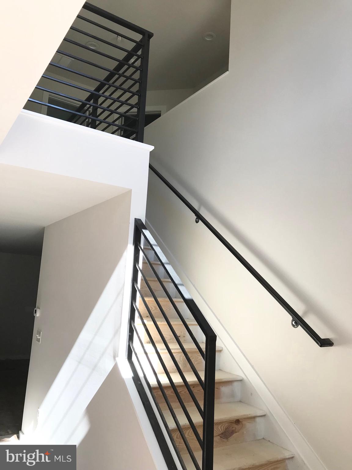 1110 Beach Road Essex, MD 21221 - Photo 3 of 18 Stairs