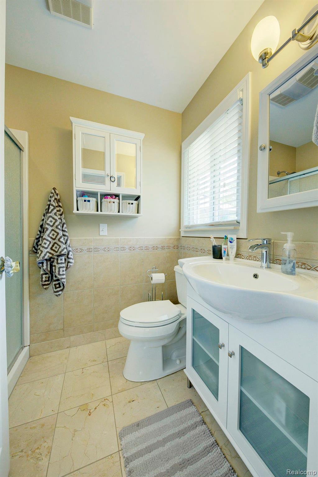 40539 West 10 Mile Road Novi, MI 48375 - Photo 21 of 29 Gallery Image 21