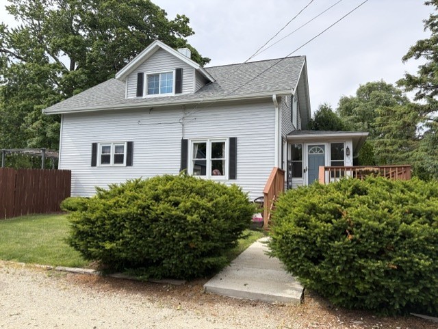 4373 East 250th Road Mendota, IL 61342 - Photo 2 of 26 front view of a house with a yard