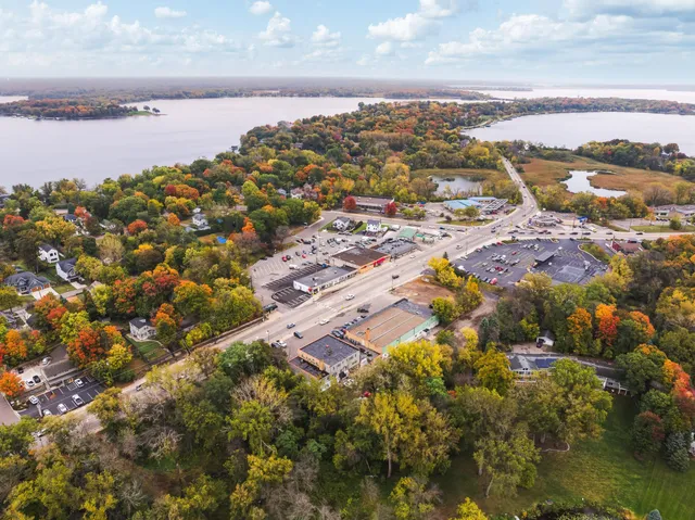 $1,600,000 | 3465 Shoreline Drive, Orono, MN 55391