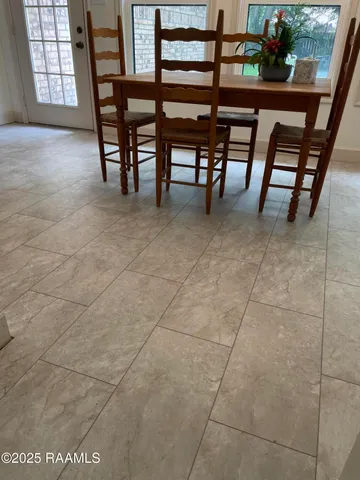 $377,000 | 310 Suffolk Avenue, Lafayette, LA 70508