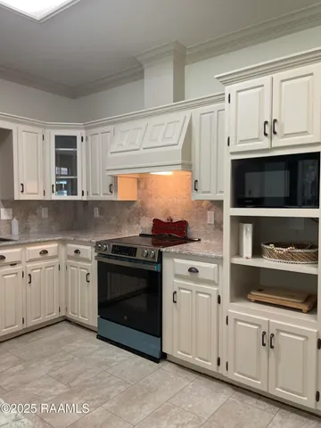 $377,000 | 310 Suffolk Avenue, Lafayette, LA 70508