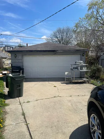 $249,900 | 249 Marshall Avenue, Bellwood, IL 60104