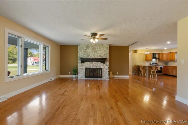 $408,500 | 6975 Main Street Northeast, Lanesville, IN 47136