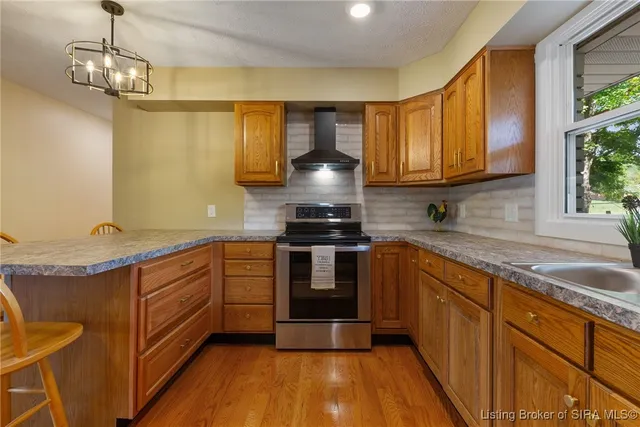 $408,500 | 6975 Main Street Northeast, Lanesville, IN 47136