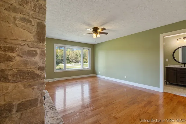 $408,500 | 6975 Main Street Northeast, Lanesville, IN 47136