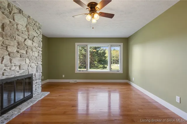 $408,500 | 6975 Main Street Northeast, Lanesville, IN 47136