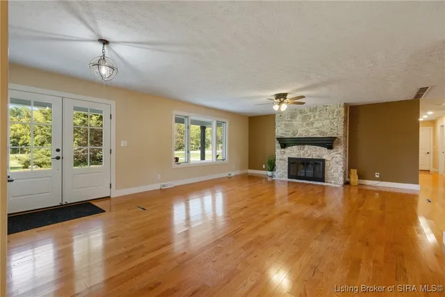 $408,500 | 6975 Main Street Northeast, Lanesville, IN 47136