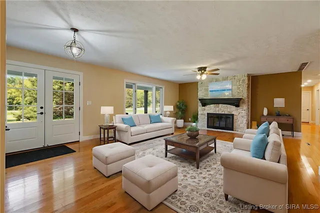 $408,500 | 6975 Main Street Northeast, Lanesville, IN 47136