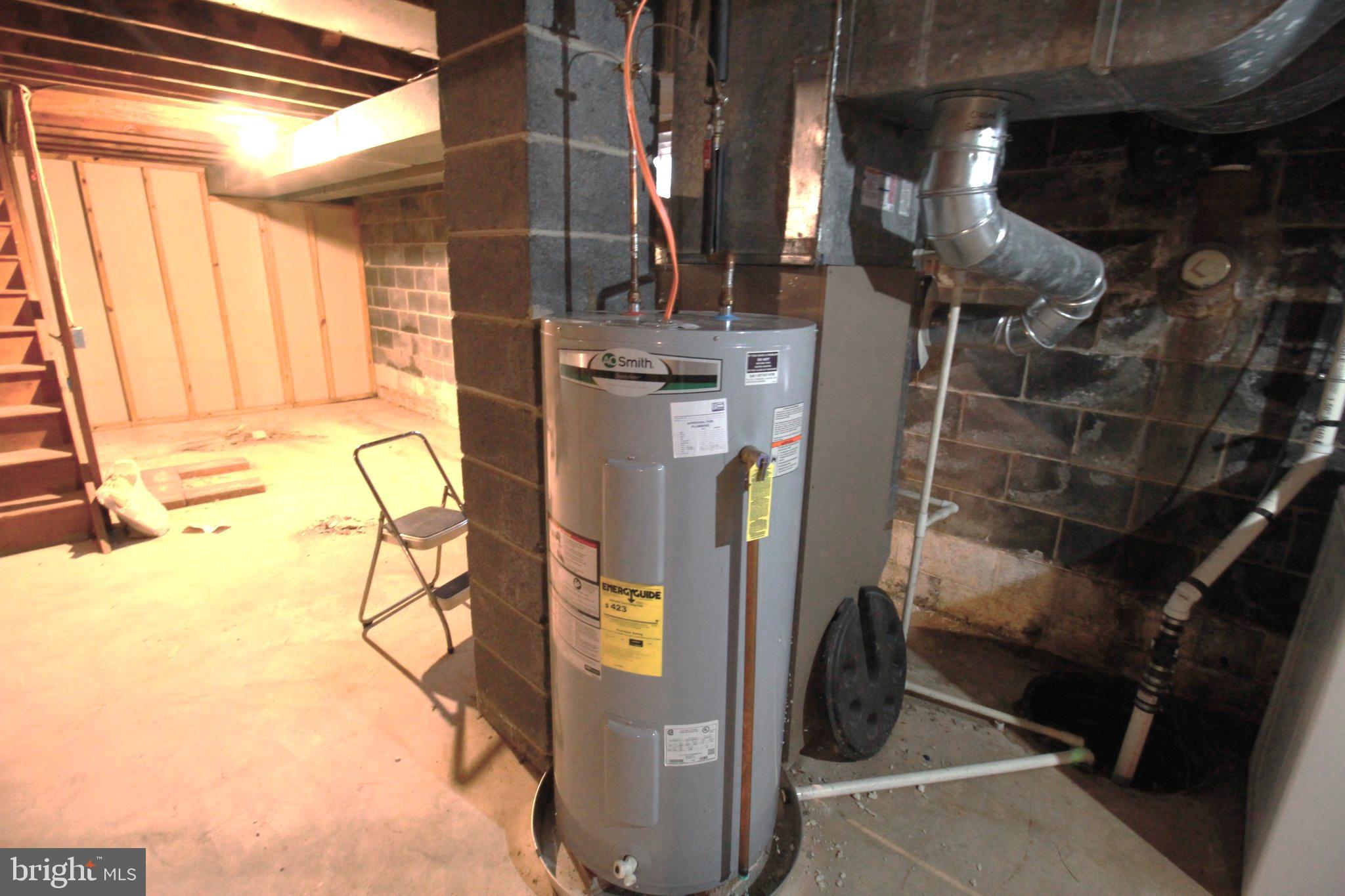 34 Applegate Road Jobstown, NJ 08041 - Photo 23 of 29 a utility room with dryer and washer