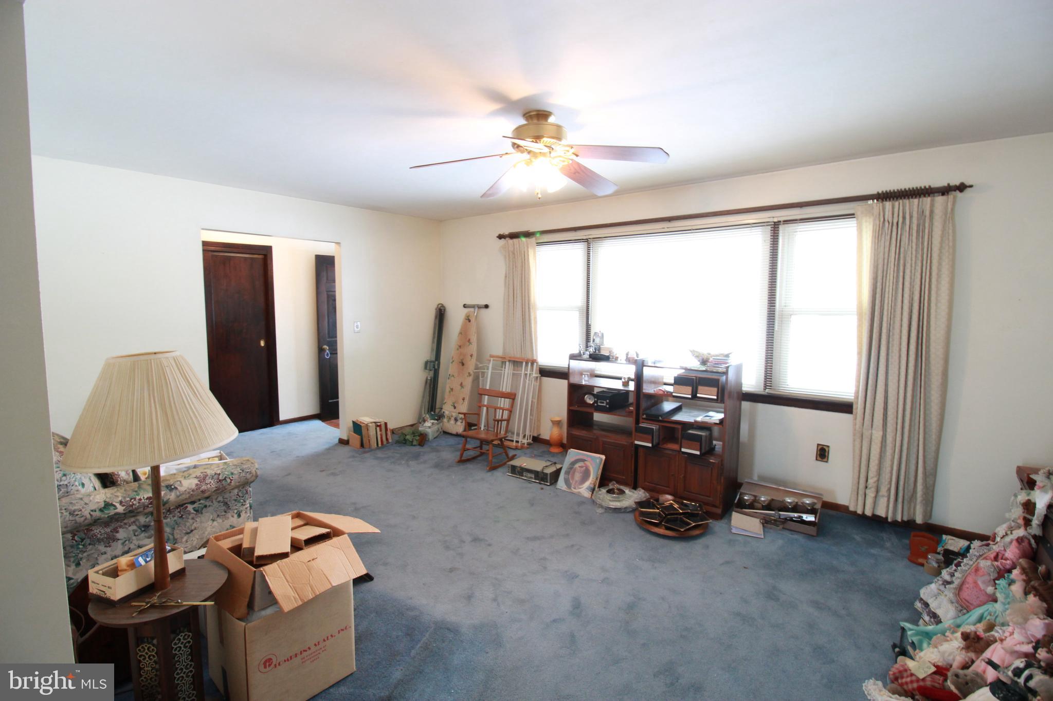 34 Applegate Road Jobstown, NJ 08041 - Photo 5 of 29 a living room with furniture and a window